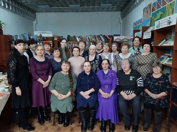 Заполните это поле Общие фото участников мероприятия
