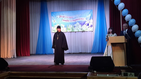 Заполните это поле 5