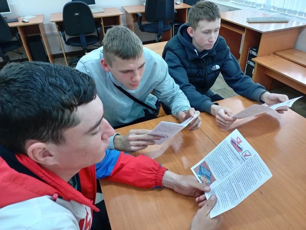 Заполните это поле