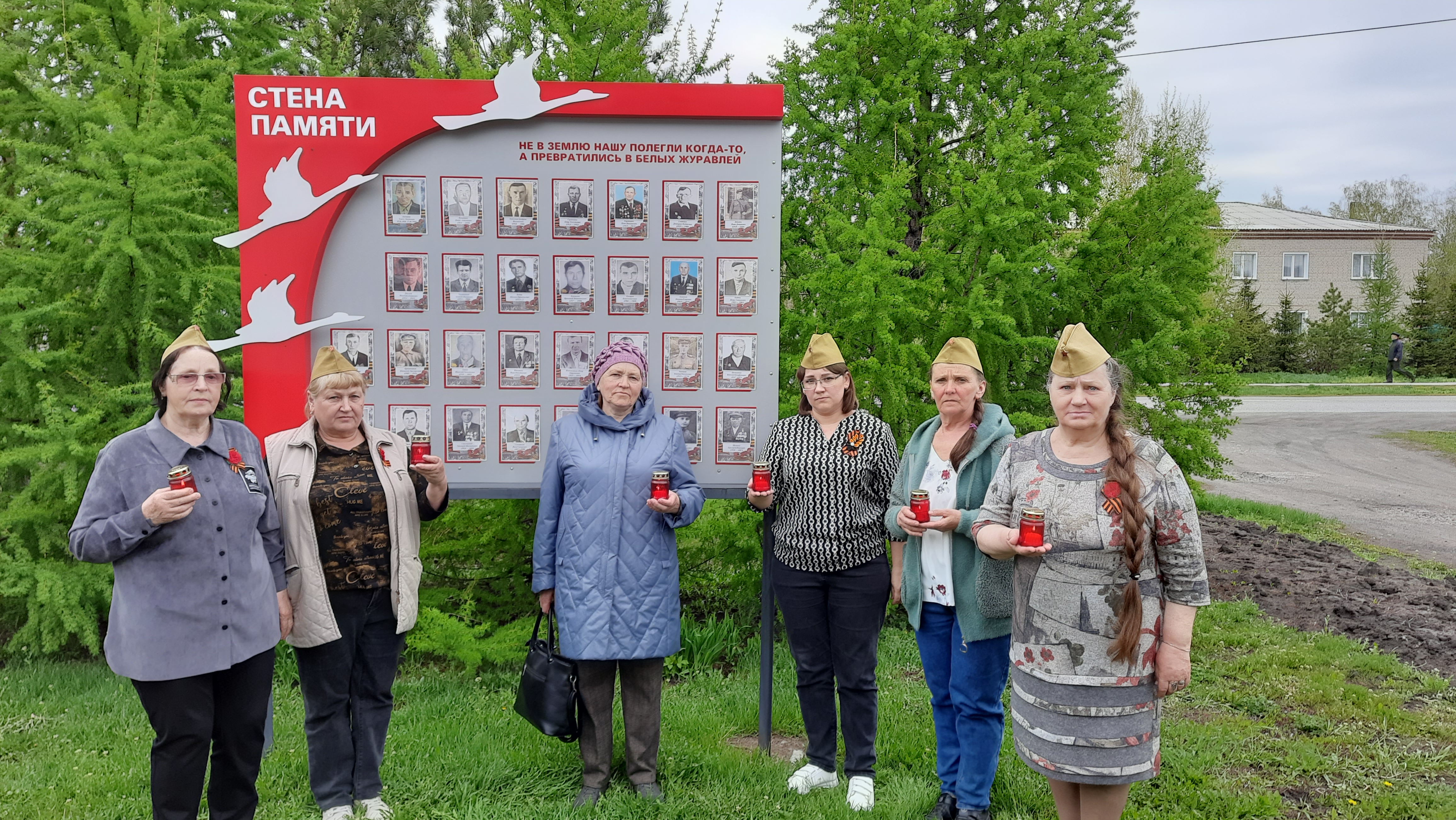 Заполните это поле