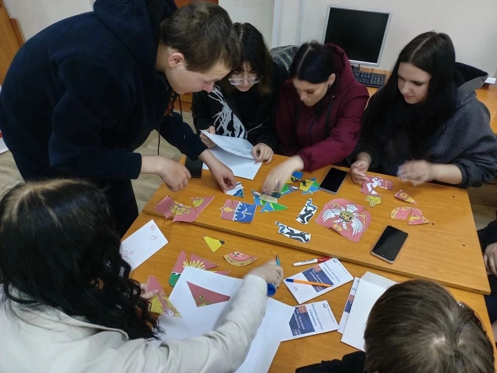 Заполните это поле