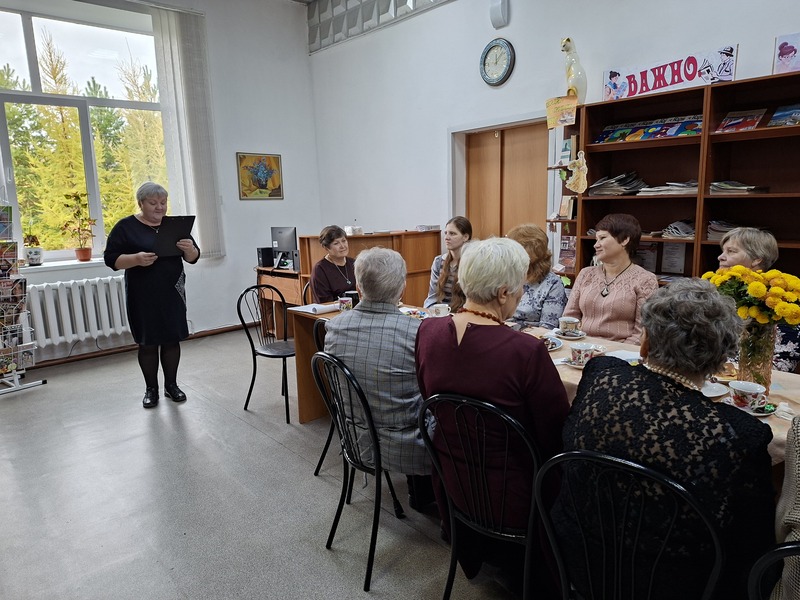 Заполните это поле Фото участников