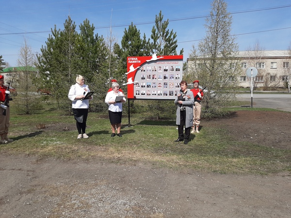 Заполните это поле 3